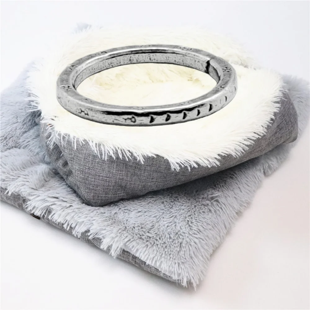 Sterling Silver Ring with Notches Design